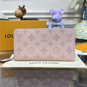 Louis Vuitton Zippy Wallet Mahina Magnolia