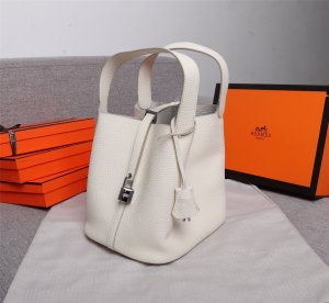 HERMES HANDBAG PICOTIN white