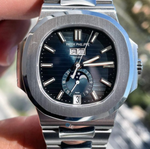 Patek Philippe Elegant Sports Nautilus Series (Parrot Fish) 5726 Annual Calendar Watch