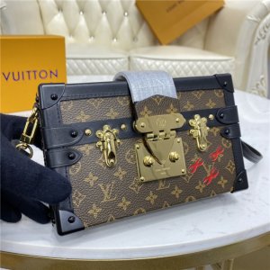 Louis Vuitton Petite Malle