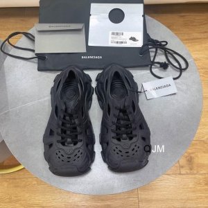 Balenciaga Low Cut Men Ts Balenciaga sz39-45 2C JM0201