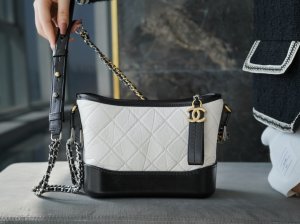 CHANEL CROSSBODY BAG Black and White Color