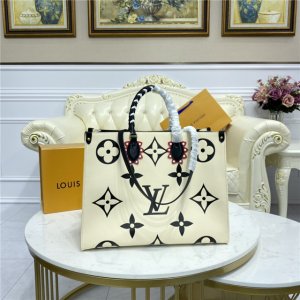 Louis Vuitton Crafty OnTheGo GM Cream