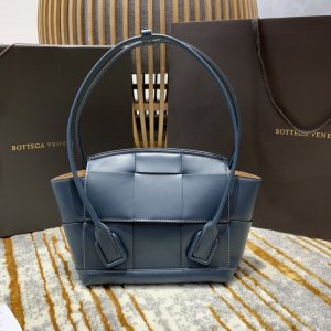 Bottega Veneta Handbag Deep blue