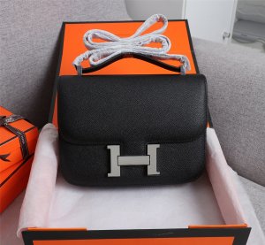 HERMES HANDBAg black