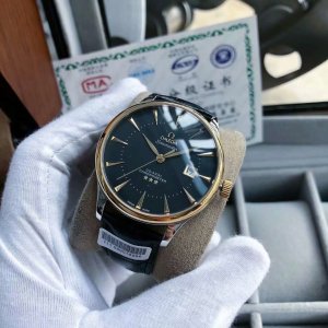 Omega Three-Hand Simple Business Men’s Watch