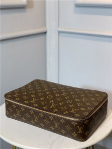 Louis Vuitton Packing Cube GM