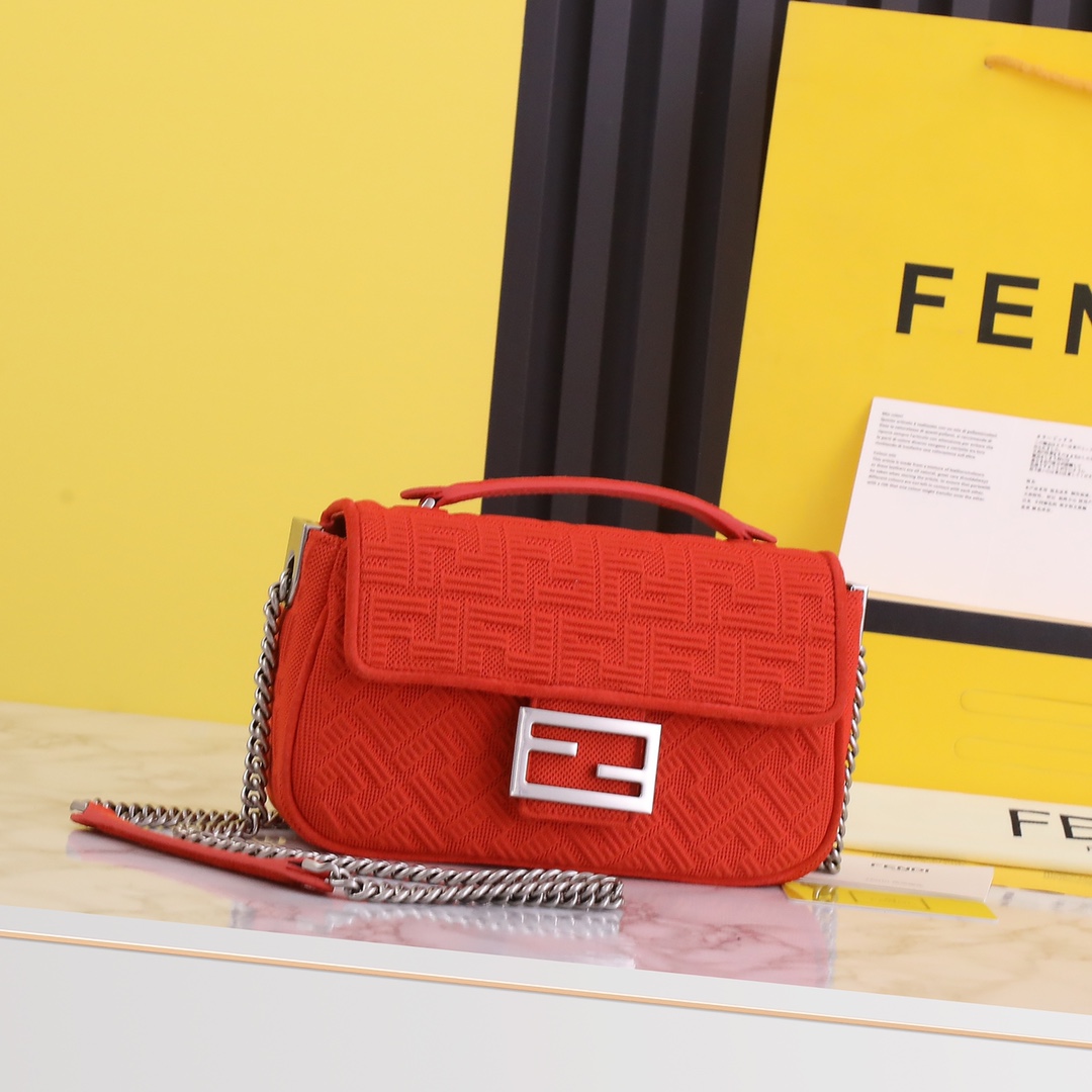 FENDI HANDBAG red