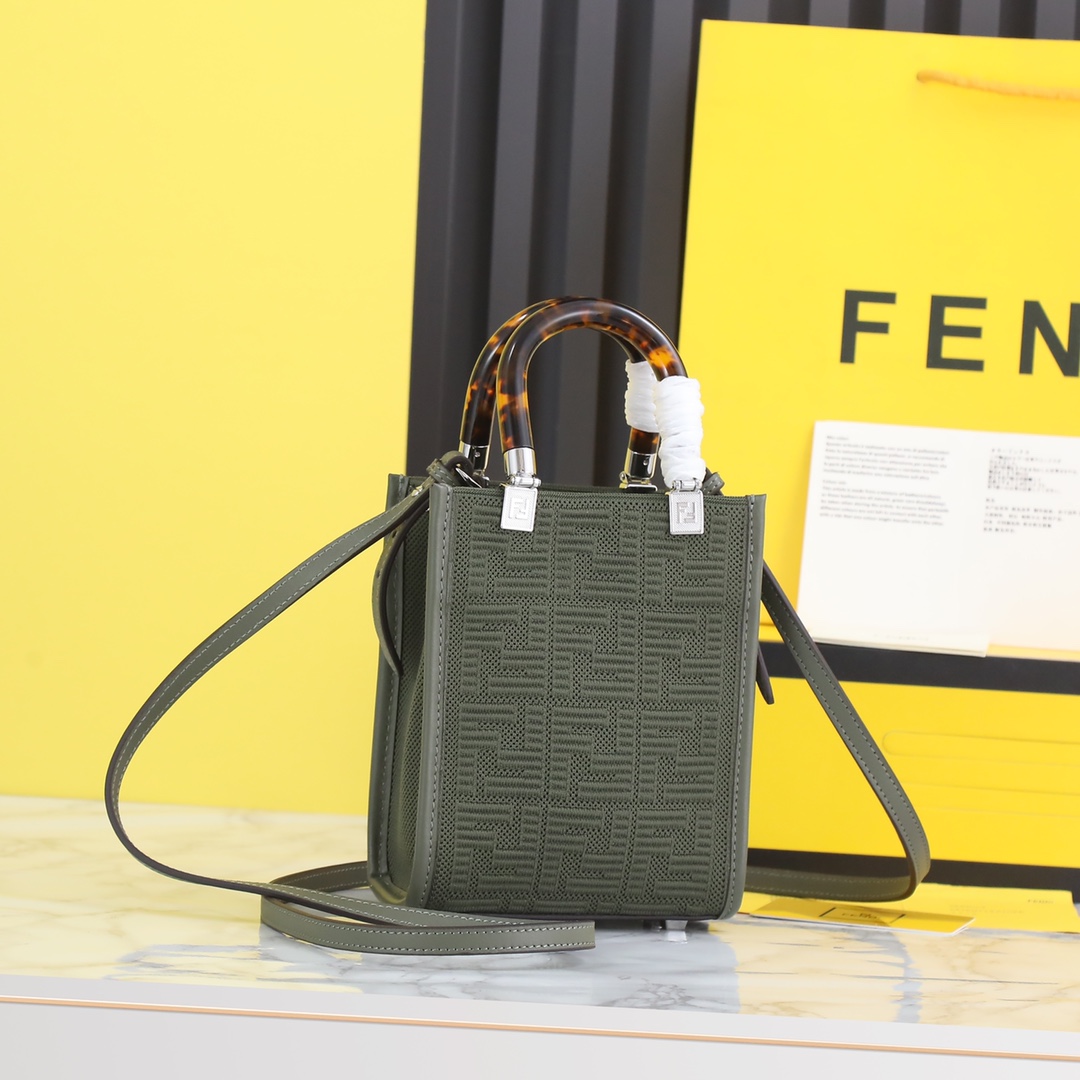 FENDI HANDBAG Army green