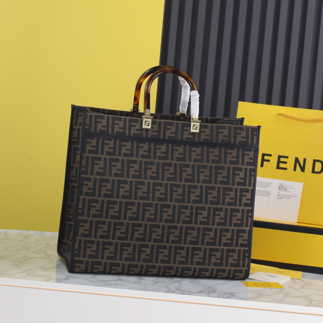 FENDI HANDBAG Monogram