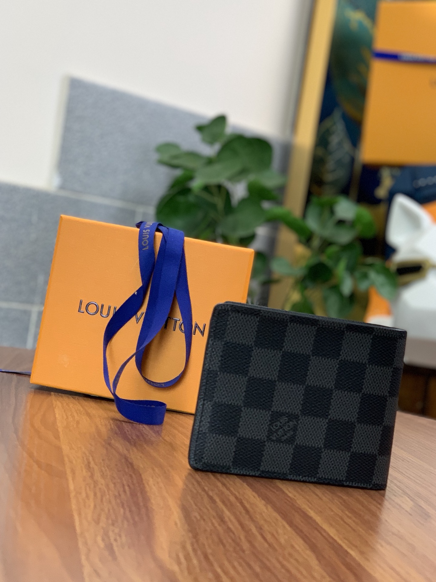 LOUIS VUITTON RIPPLE LIGHT Black Checkered SHORT WALLET