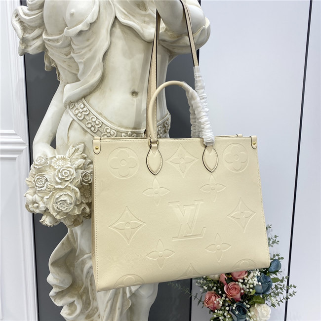 Louis Vuitton Onthego GM Creme