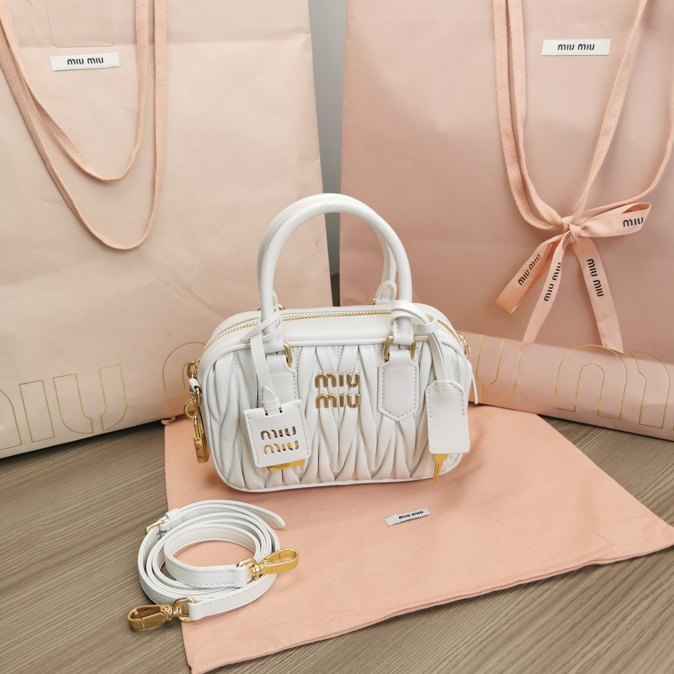 MIUMIU HANDBAG white