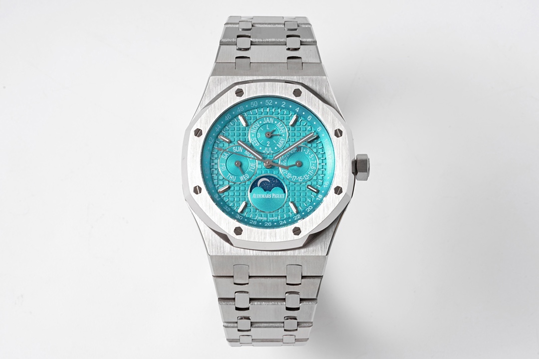 AUDEMARS PIGUET Royal Oak Offshore Multi-Function Watch