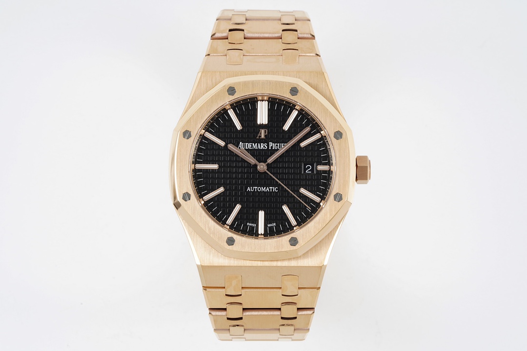 Audemars Piguet Royal Oak 15400OR, Rose Gold