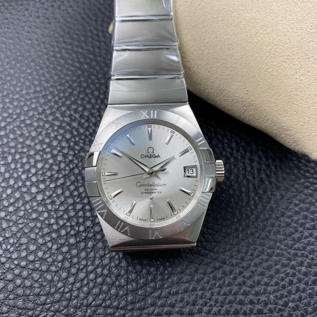 Omega Constellation 38mm Men’s Automatic Mechanical Watch