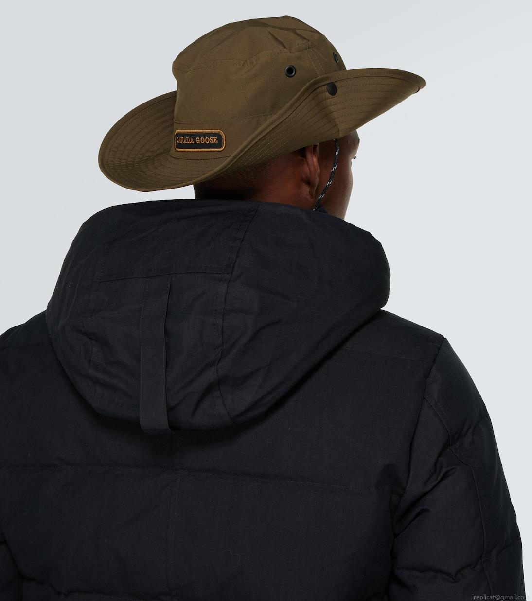 Canada GooseVenture bucket hat