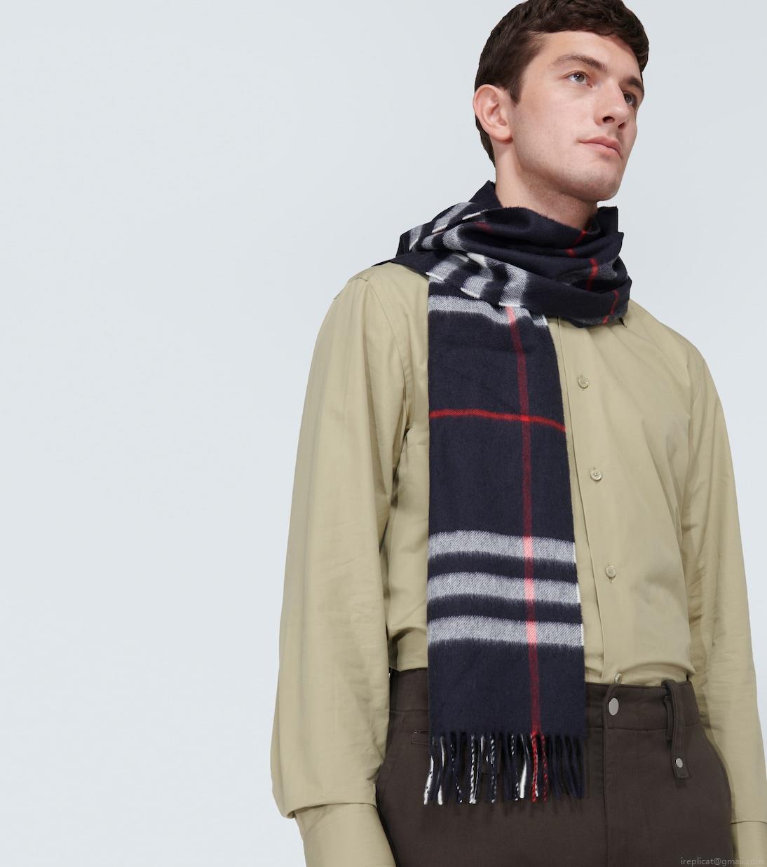 BurberryClassic Check cashmere scarf