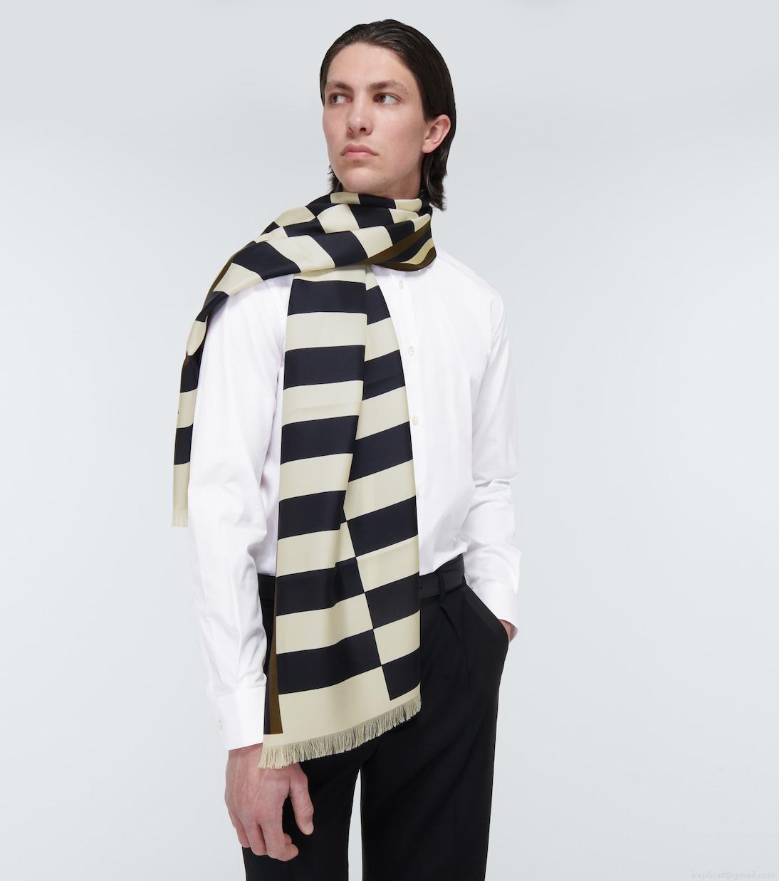 Saint LaurentCassandre silk twill scarf