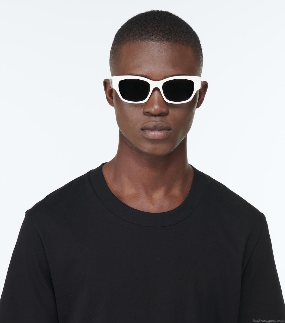 Celine EyewearRectangular sunglasses