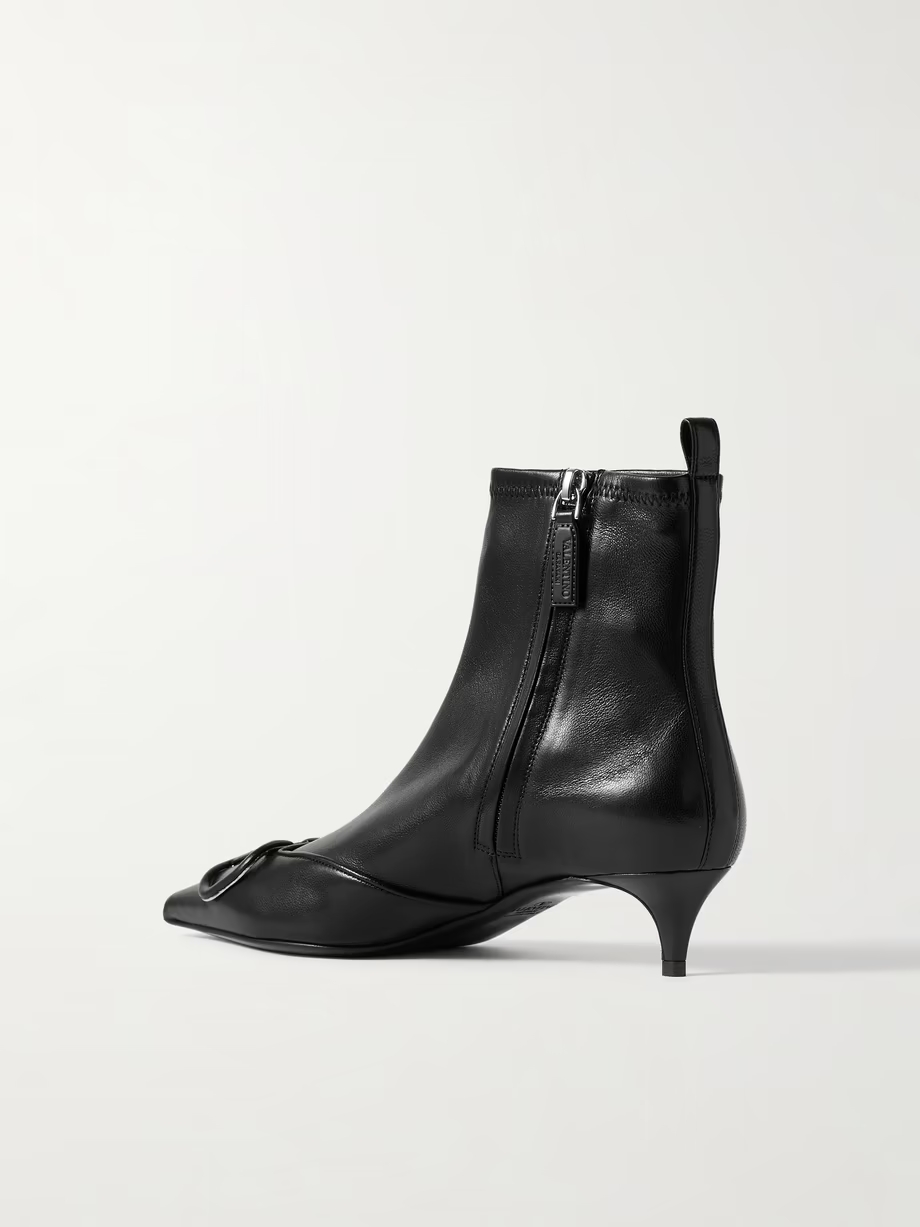 VLOGO 40 leather ankle boots