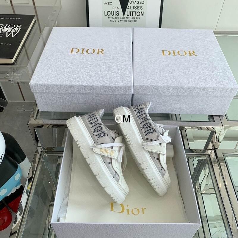 Dior low cut Women Ts Dior052102 sz35-40OM