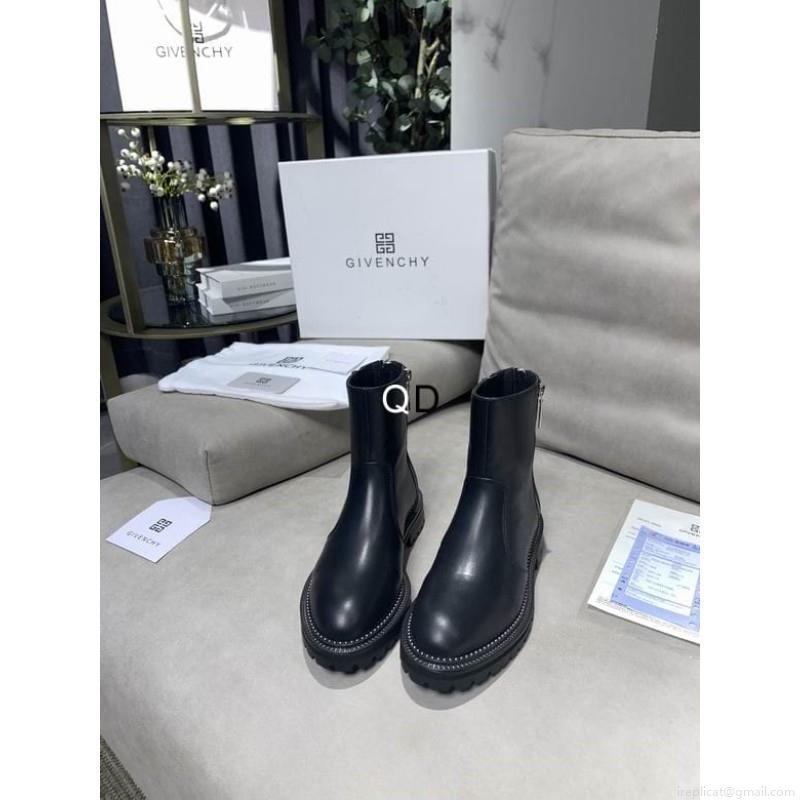 Givenchy short boots Woman Ts GIVENCHY 082706 sz35-41GDT