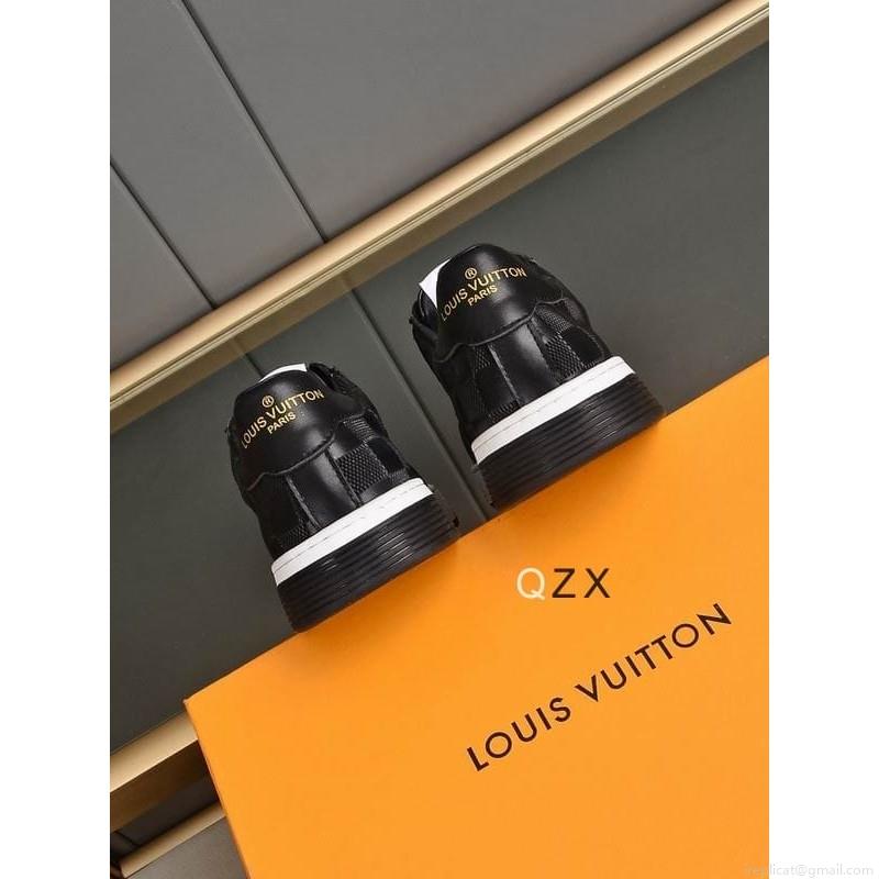 LV Man Low Cut Ts LV colors 082405 sz38-45ZX