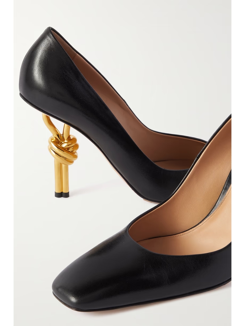 Knot glossed-leather pumps