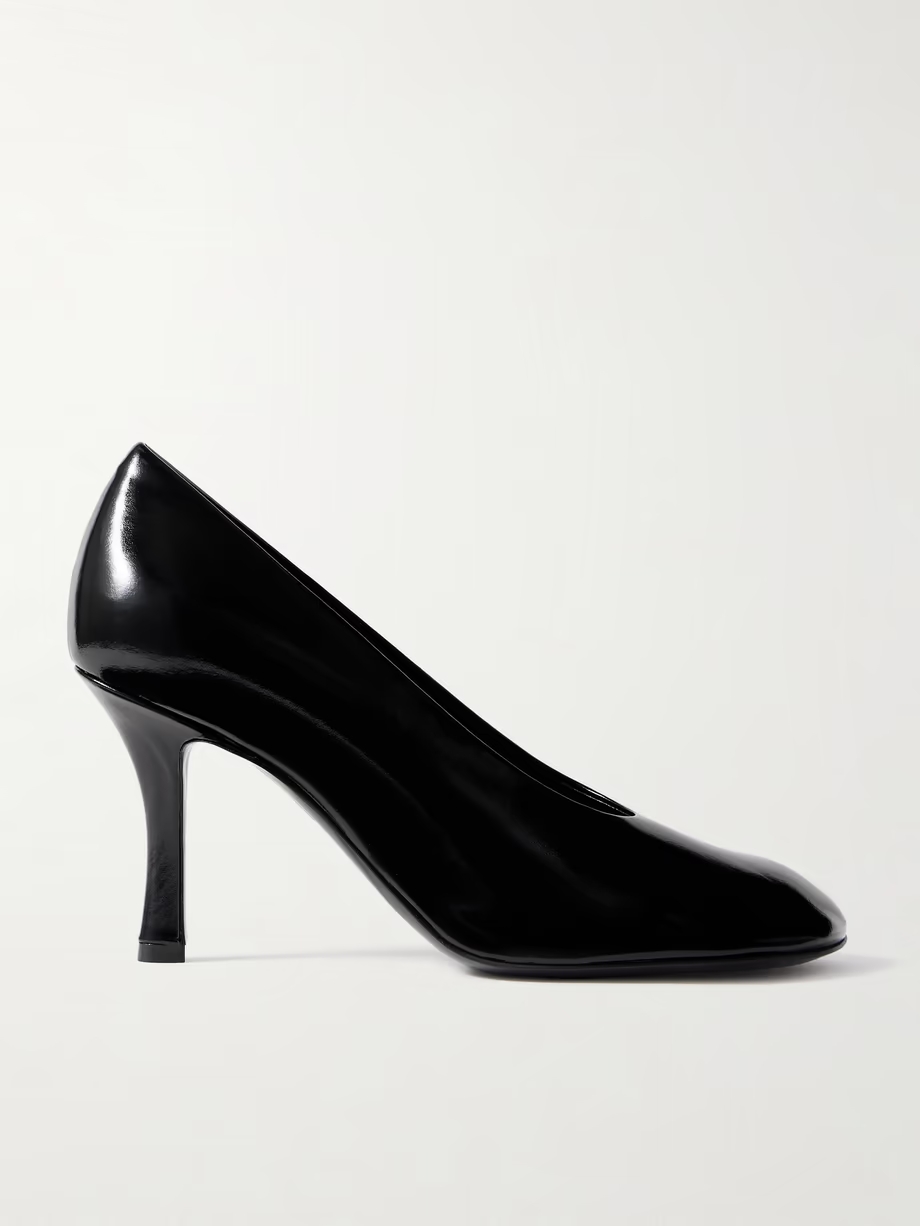 Glossed-leather pumps