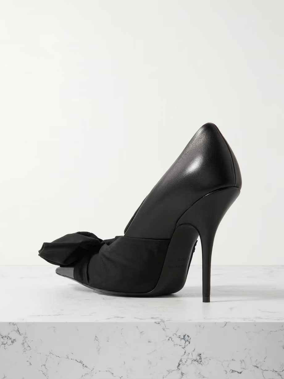 Poplin-trimmed leather pumps