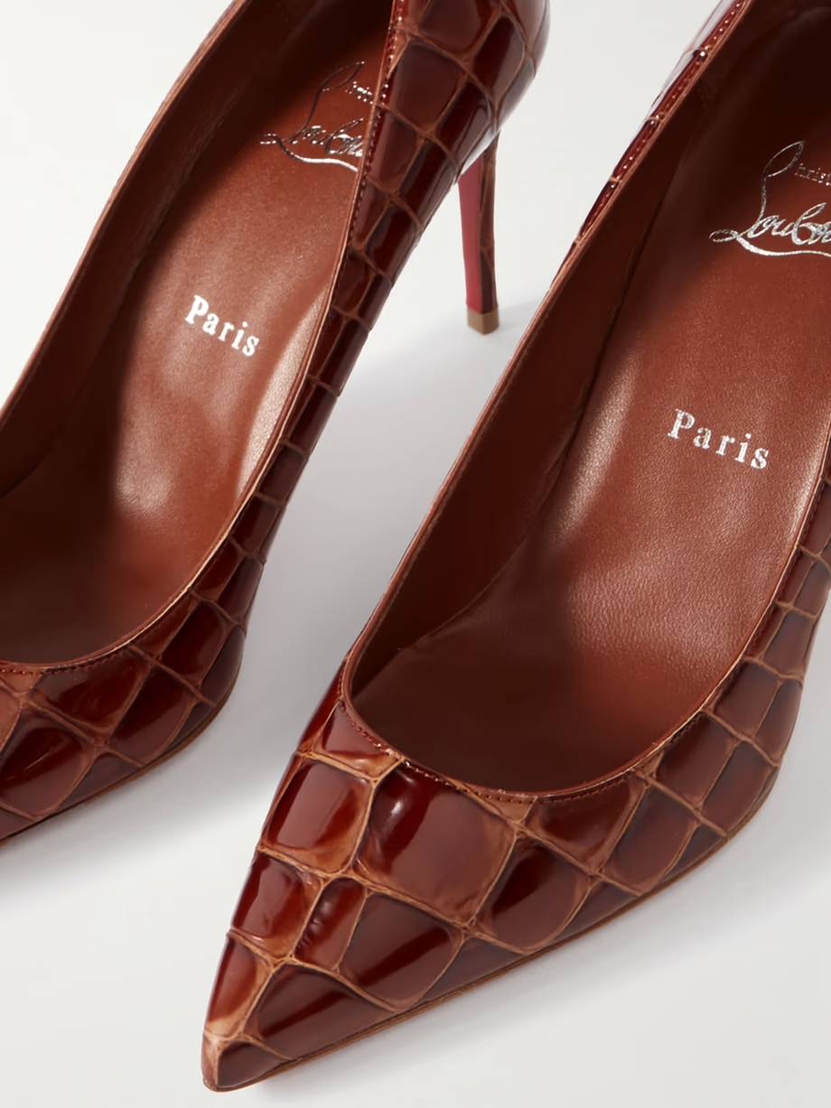 Croc-effect patent-leather pumps