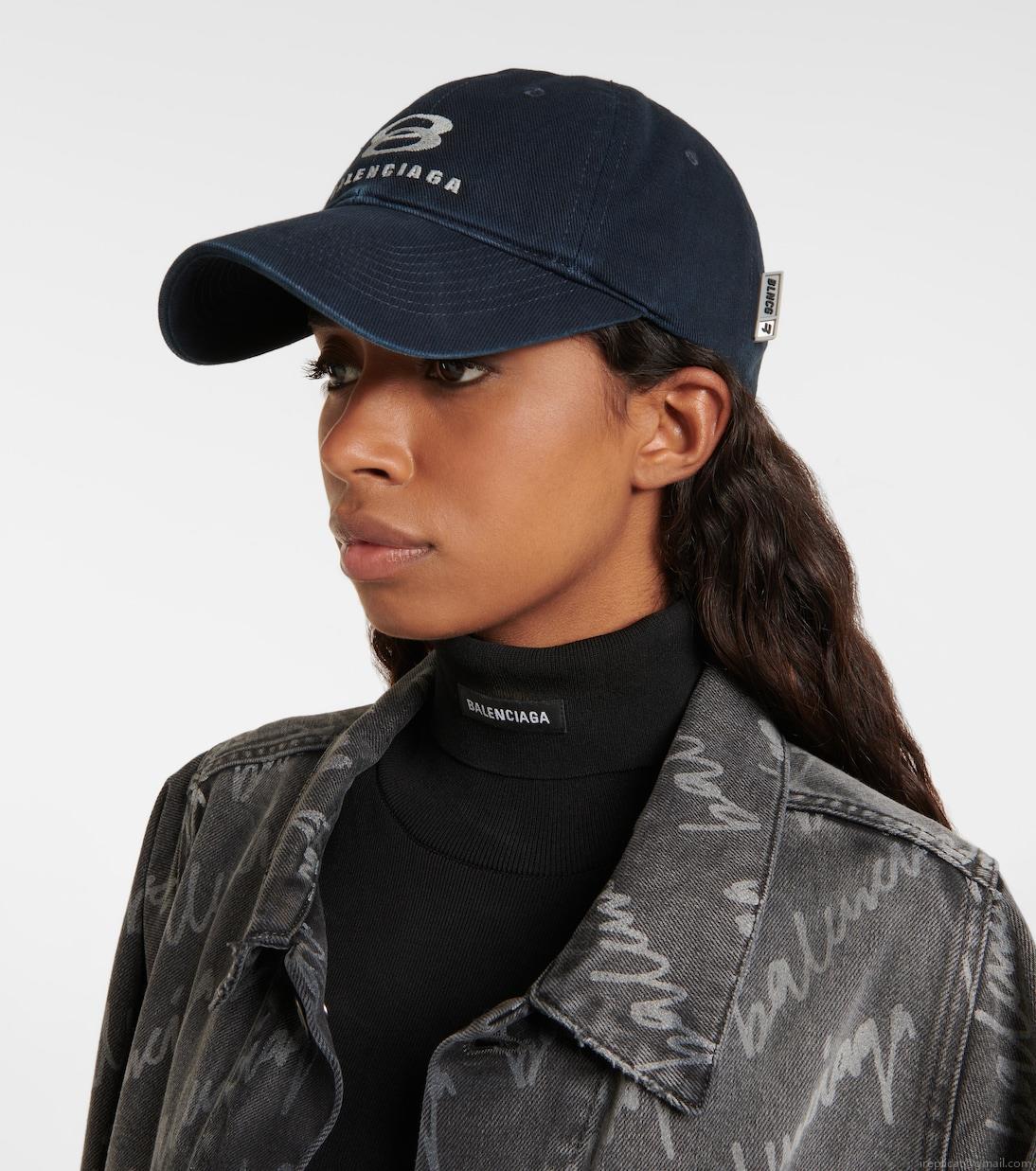 BalenciagaUnity Snowboard logo cap