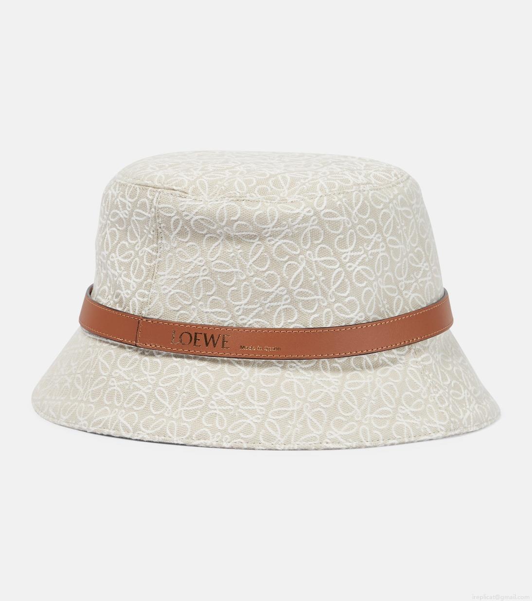 LoeweAnagram bucket hat