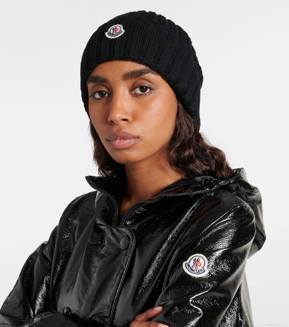 MonclerLogo virgin wool beanie