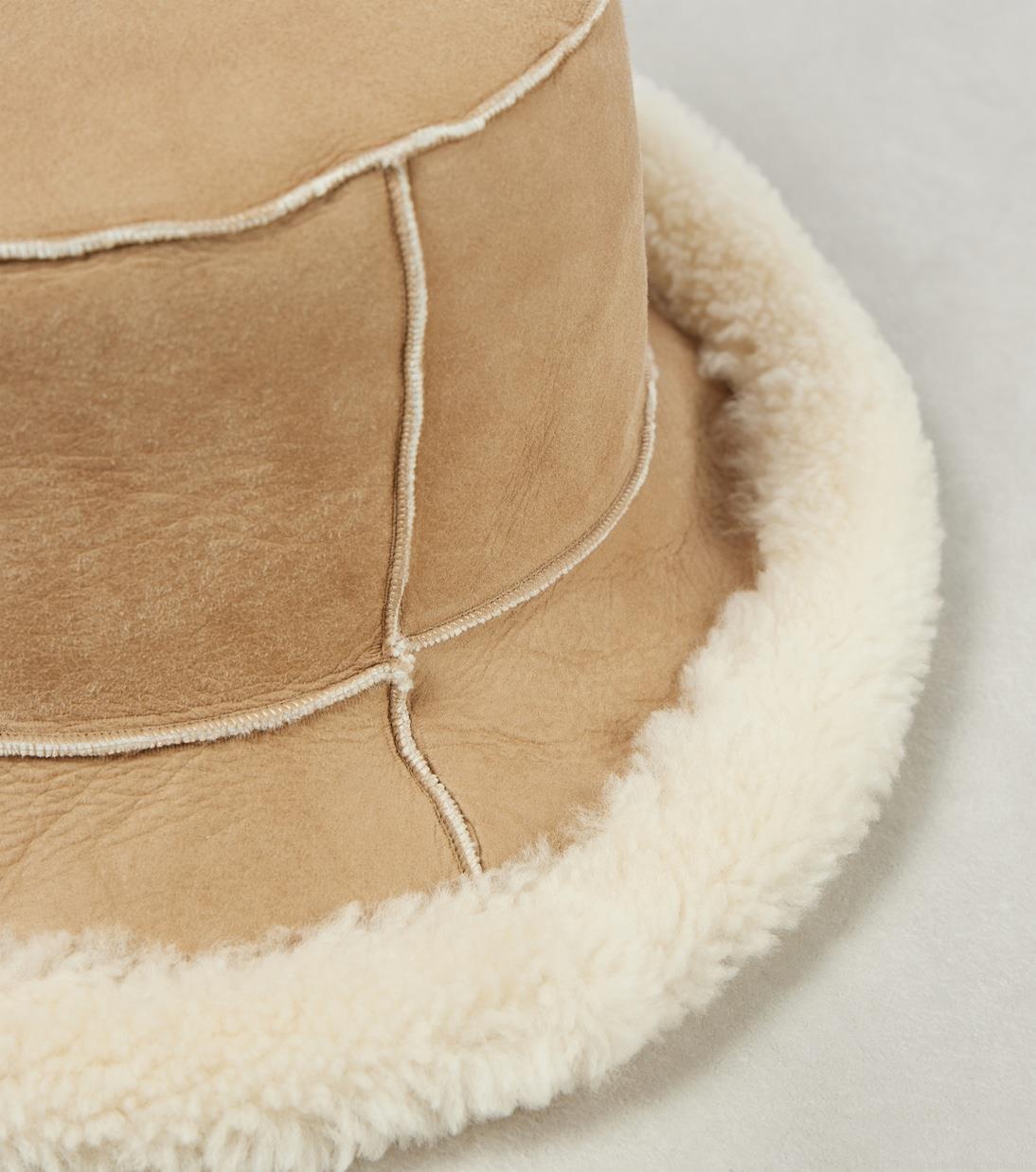 Brunello CucinelliReversible shearling bucket hat