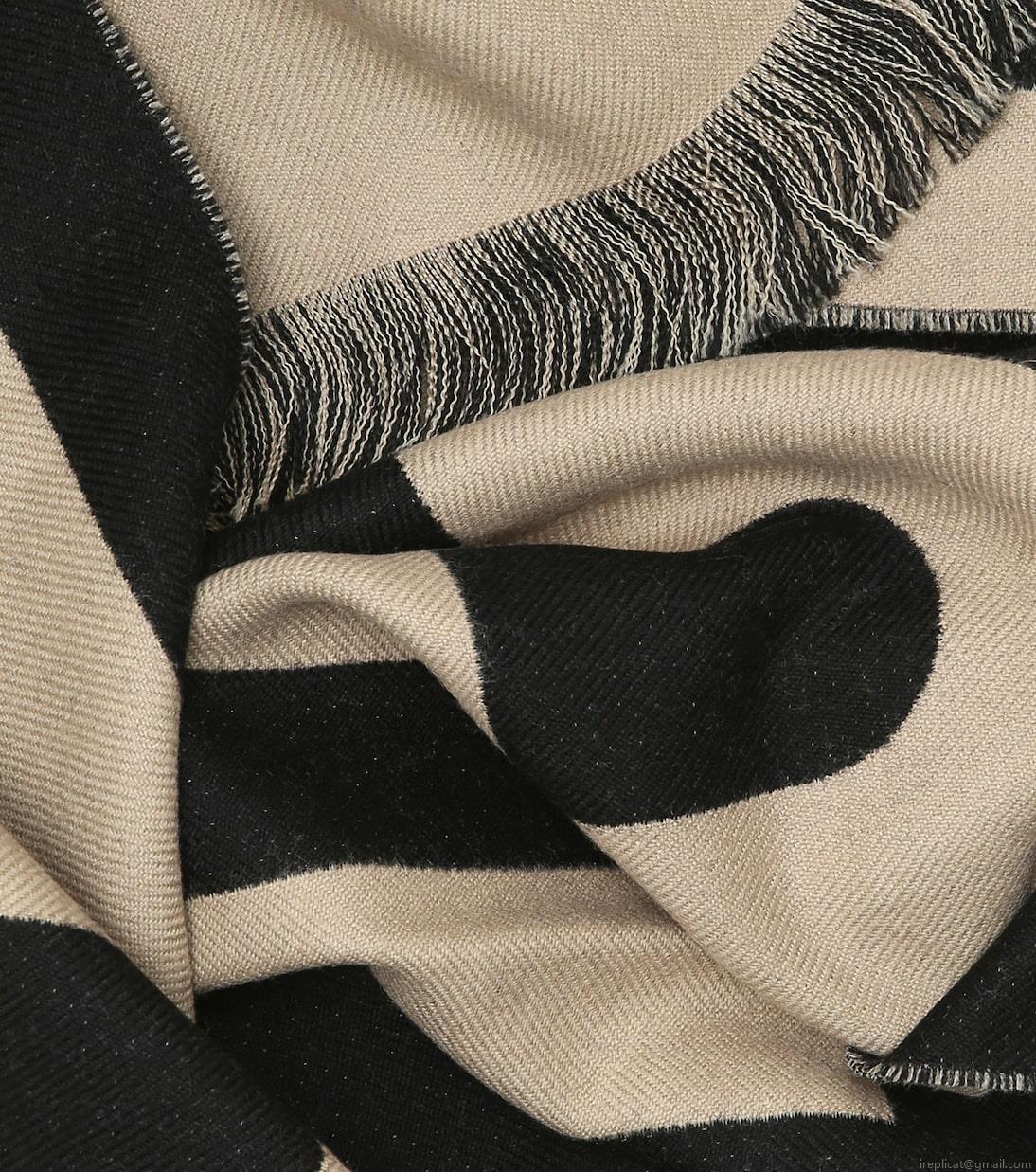 BurberryLogo wool scarf