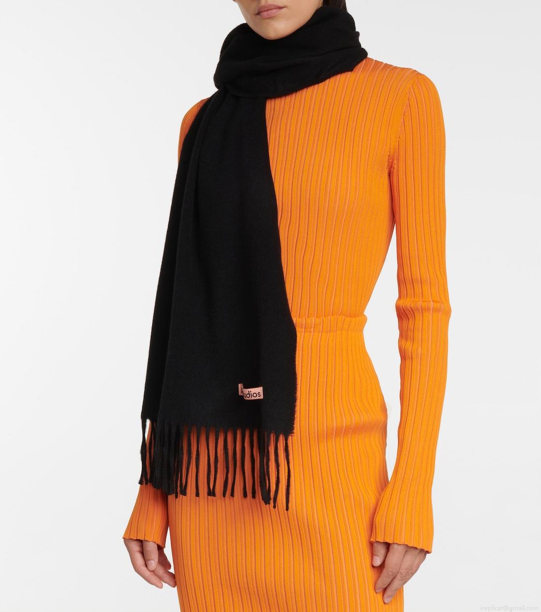 Acne StudiosCanada Narrow fringed cashmere scarf