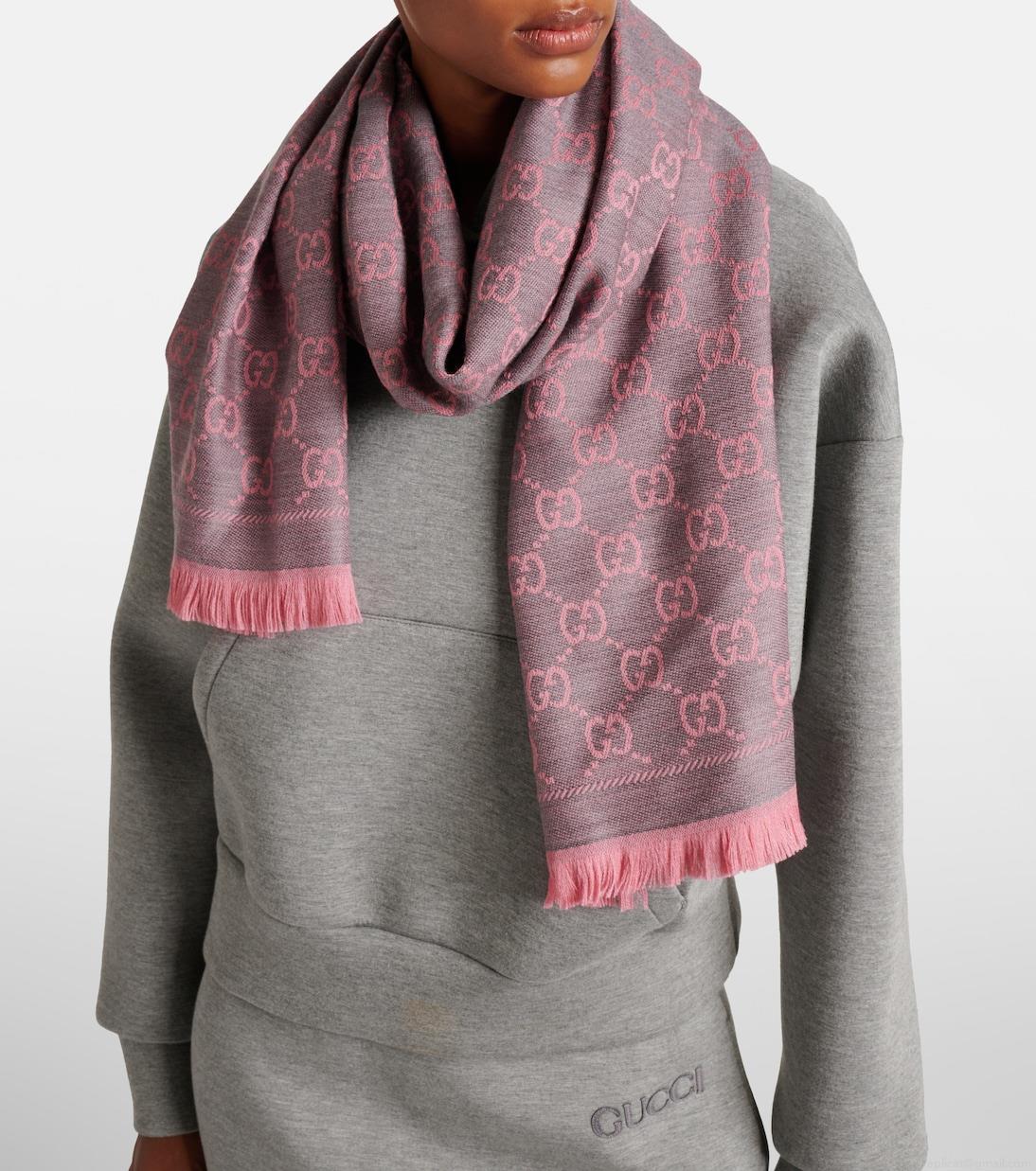 GucciGG wool jacquard scarf