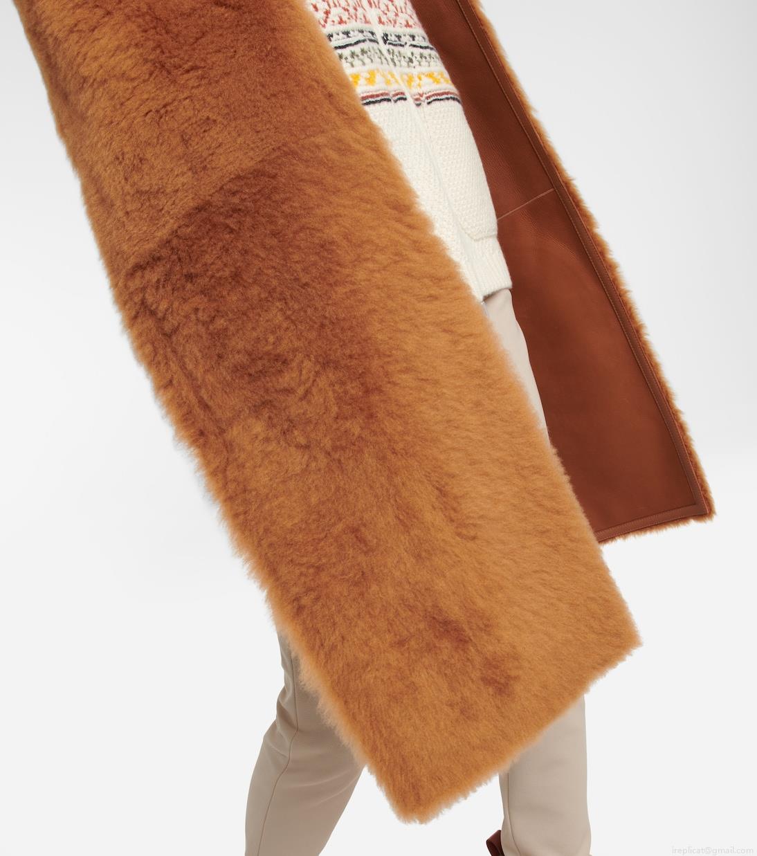 Loro PianaHooded shearling scarf