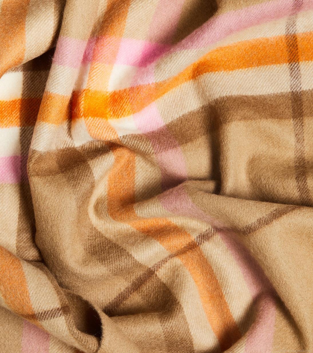 BurberryBurberry Check cashmere scarf