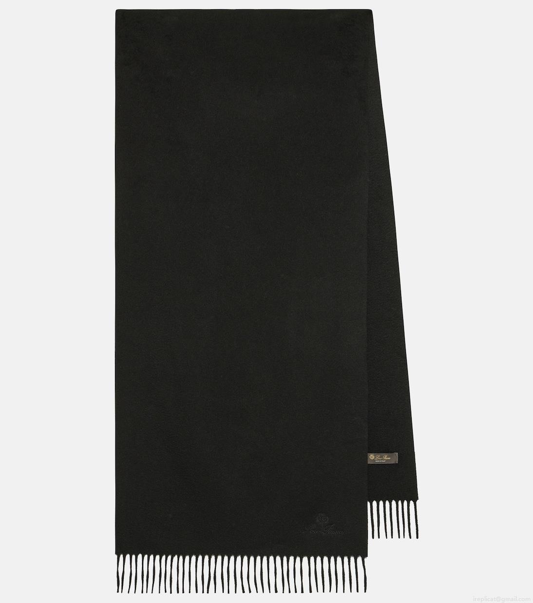 Loro PianaCashmere scarf