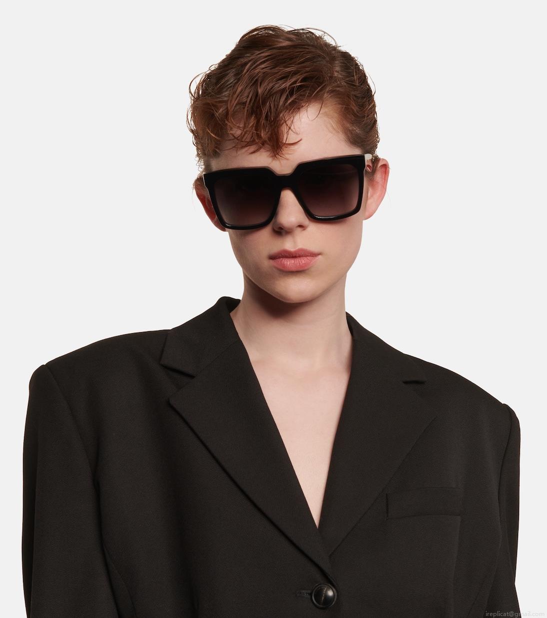 Celine EyewearRectangular sunglasses