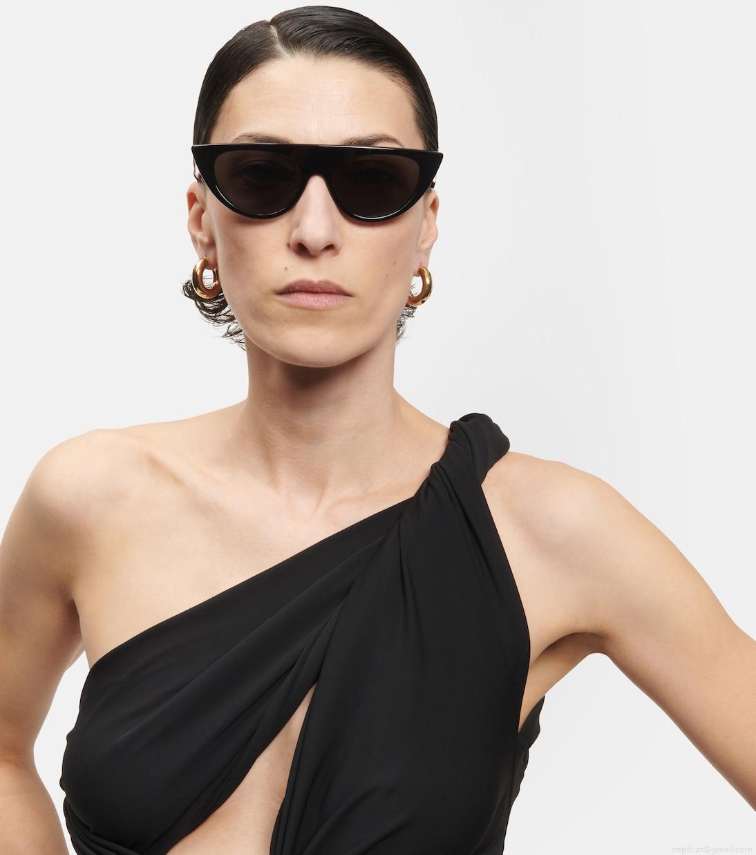 Celine EyewearCat-eye sunglasses