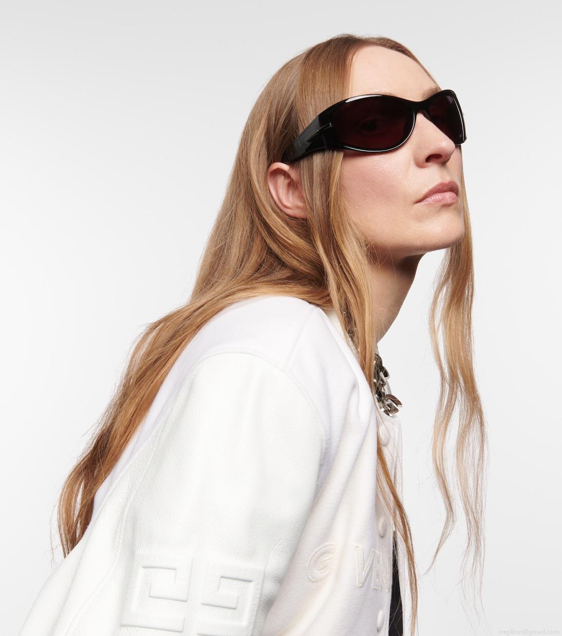 GivenchyRectangular sunglasses