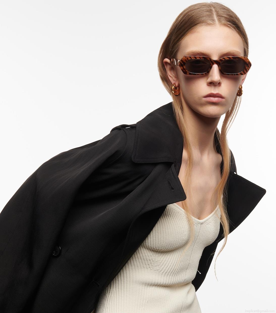 Celine EyewearRectangular sunglasses